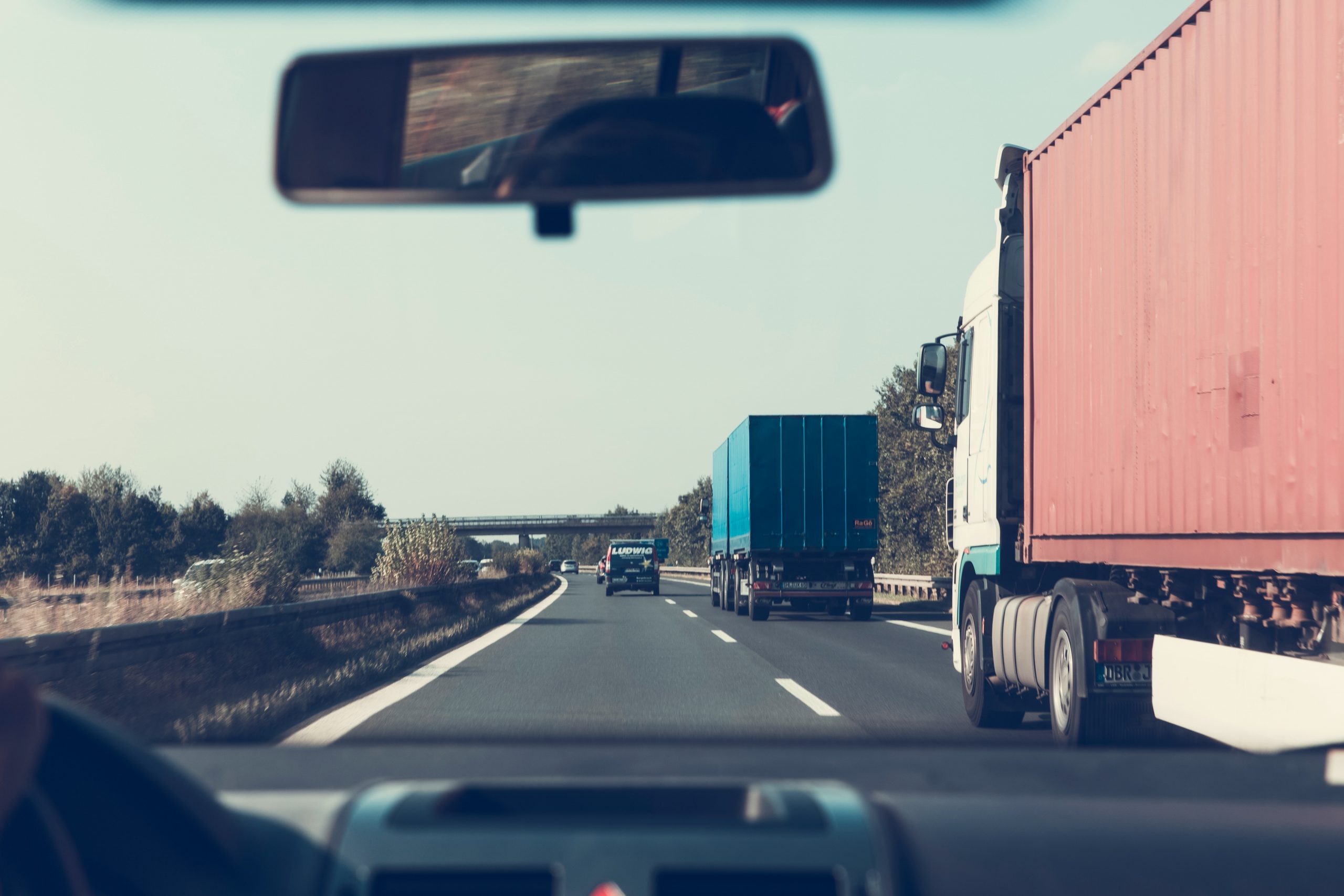 Top 5 Industries That Use Trucking